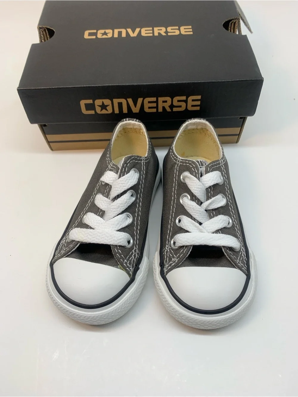 Converse Kids' Classic Baby Low-Top Canvas Sneakers in Gray Size 5
